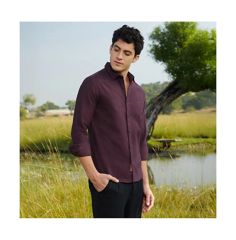 Campus Sutra Men's Wine Red Solid Cotton Shirt