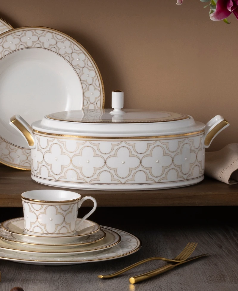 Noritake Trefolio Gold Covered Vegetable Bowl, 67 Oz.