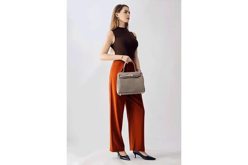 Victoria Handbag with Gold Hardware Hyde