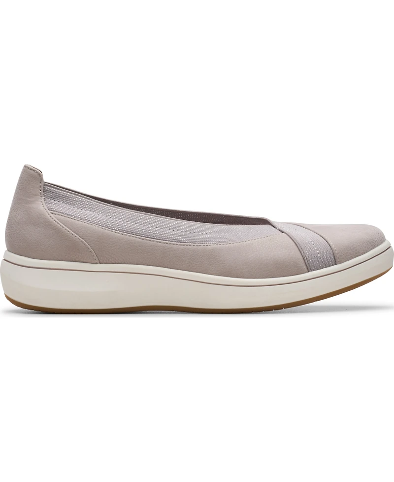 Clarks Women's Cloudsteppers Breeze Sky Air Slip On Shoes