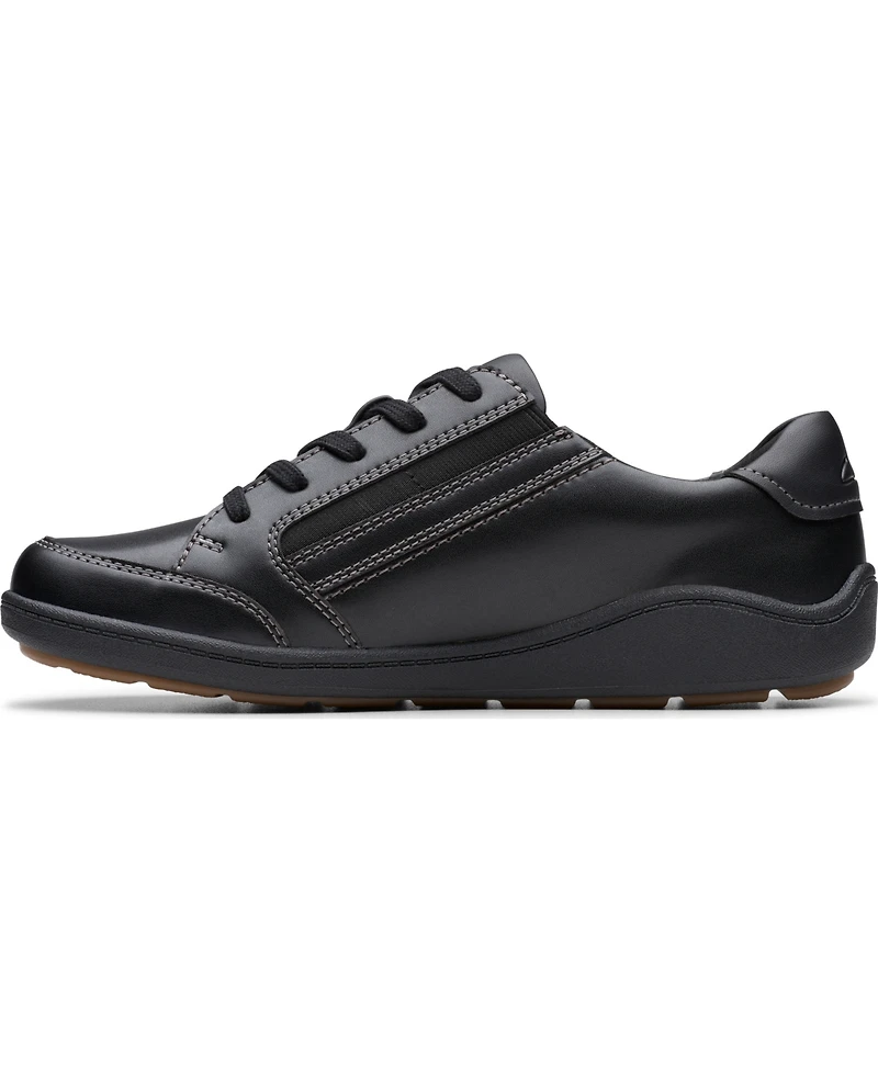 Clarks Women's Bryianne Bayla Round Toe Sneakers