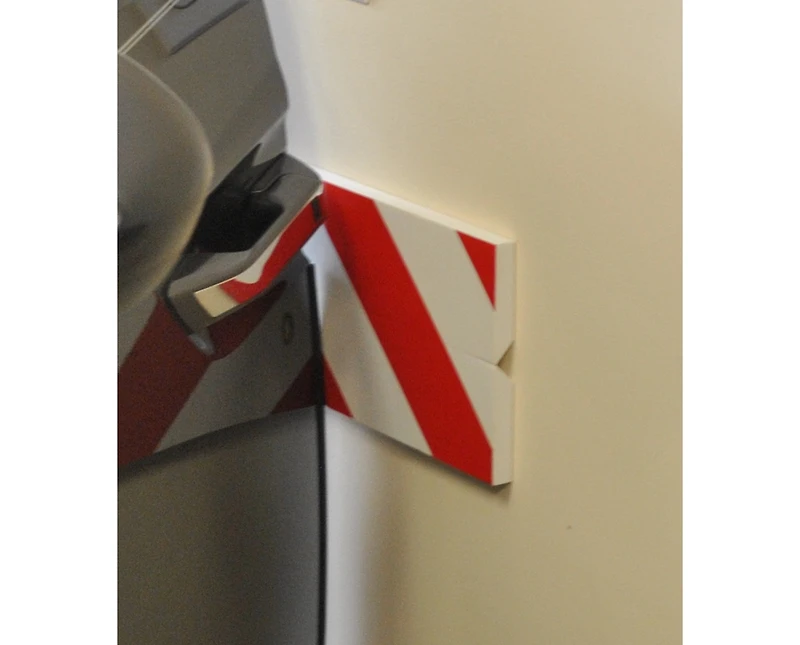 Maxsa Innovations Park Right Edge Warning Protectors