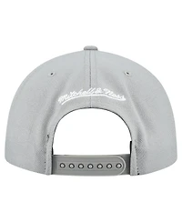 Mitchell & Ness Men's White Chicago White Sox Cooperstown Collection Basic Flip Snapback Hat
