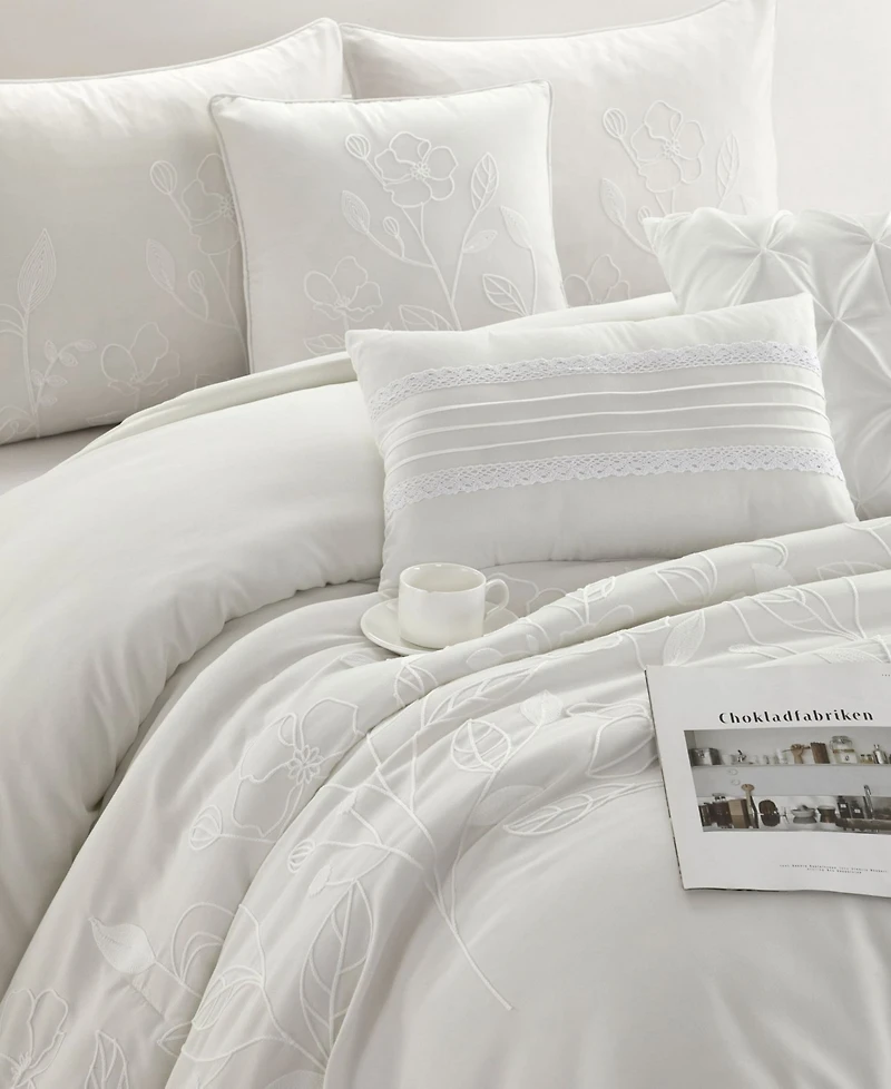 Stratford Park Safina Floral 7-Pc. Comforter Set, California King