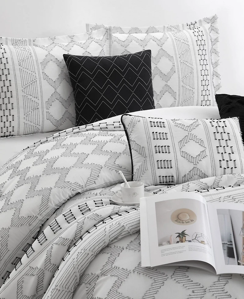 Stratford Park Ariana Geometric 7-Pc. Comforter Set