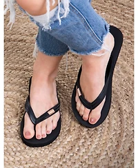 Feelgoodz Women s Classicz Core Natural Rubber Flip-Flop Thong Sandals