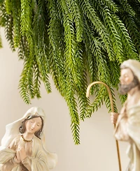 Glitzhome 28" Greenery Polyethylene Christmas Dripping Wreath