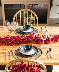 Glitzhome 6 ft Plastic Christmas Berries Garland