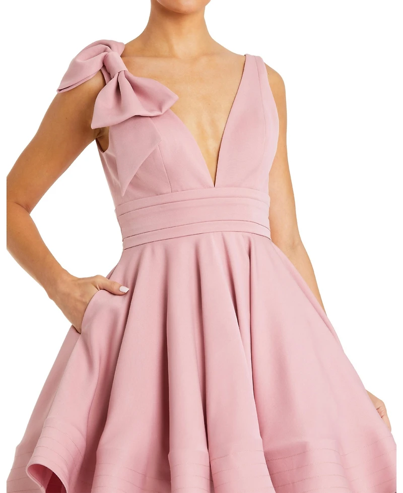 Mac Duggal Women's Crepe Sleeveless V Neck Mini Dress With Bow