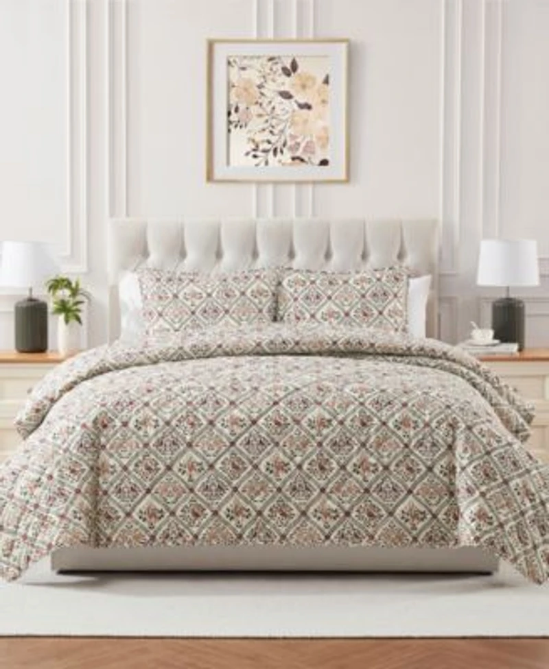 Seventh Studio Winter Diamond Holiday Print Pinsonic Microfiber Quilt Sets