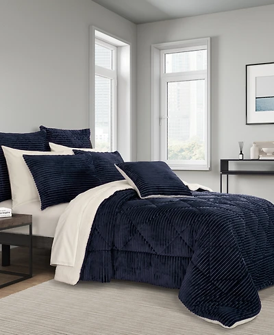 J Queen New York Everett Plush 3-Pc. Comforter Set, King/California King