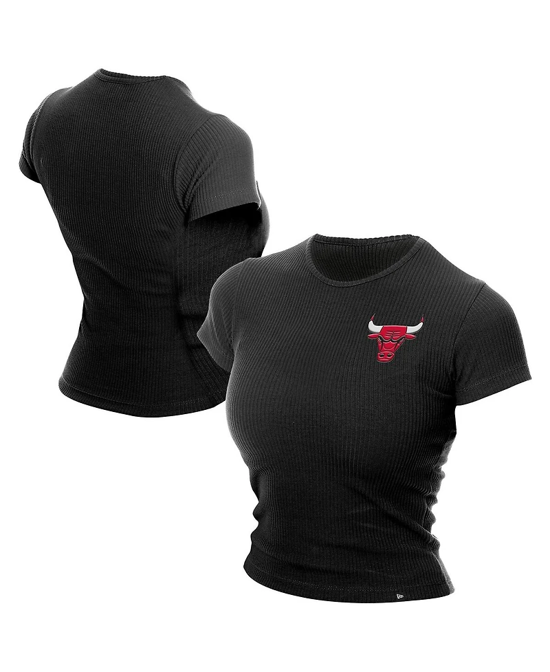 New Era Women's Black Chicago Bulls Leisure Collection Baby Doll Cropped T-Shirt