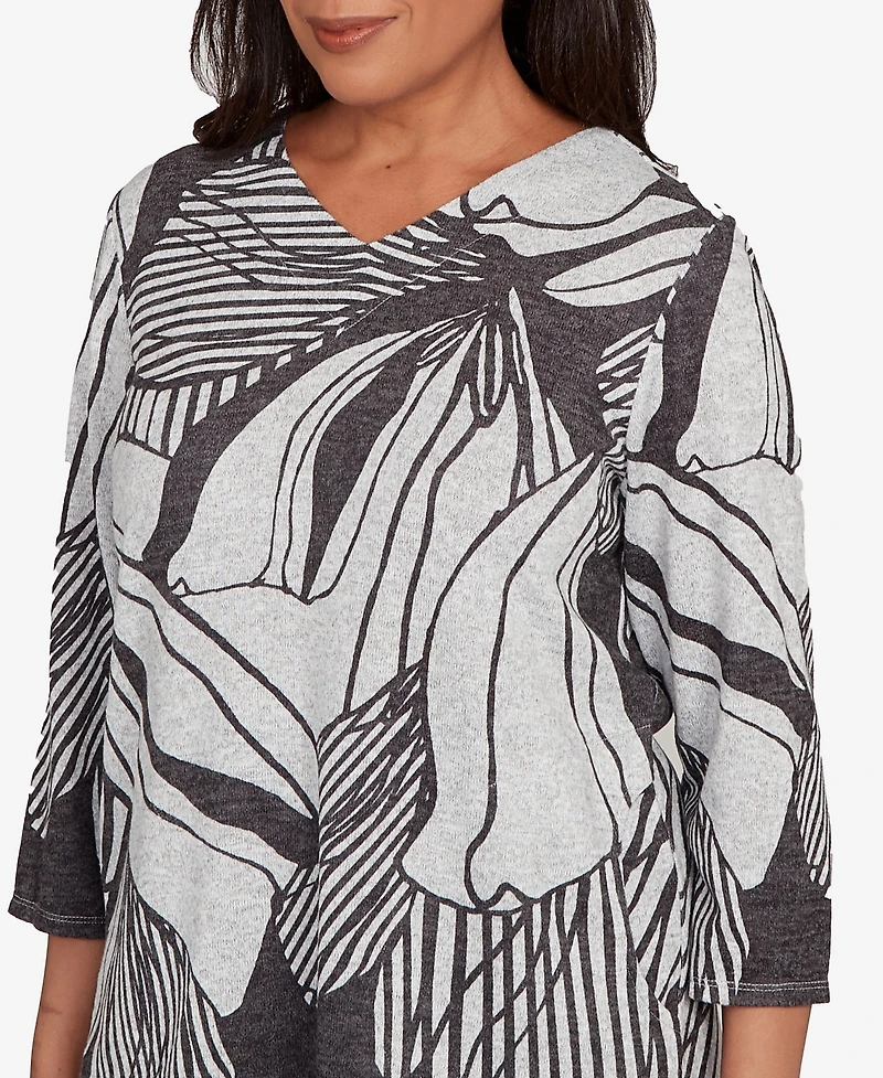 Alfred Dunner Women's Classic Abstract Floral Stripe V-Neck Top