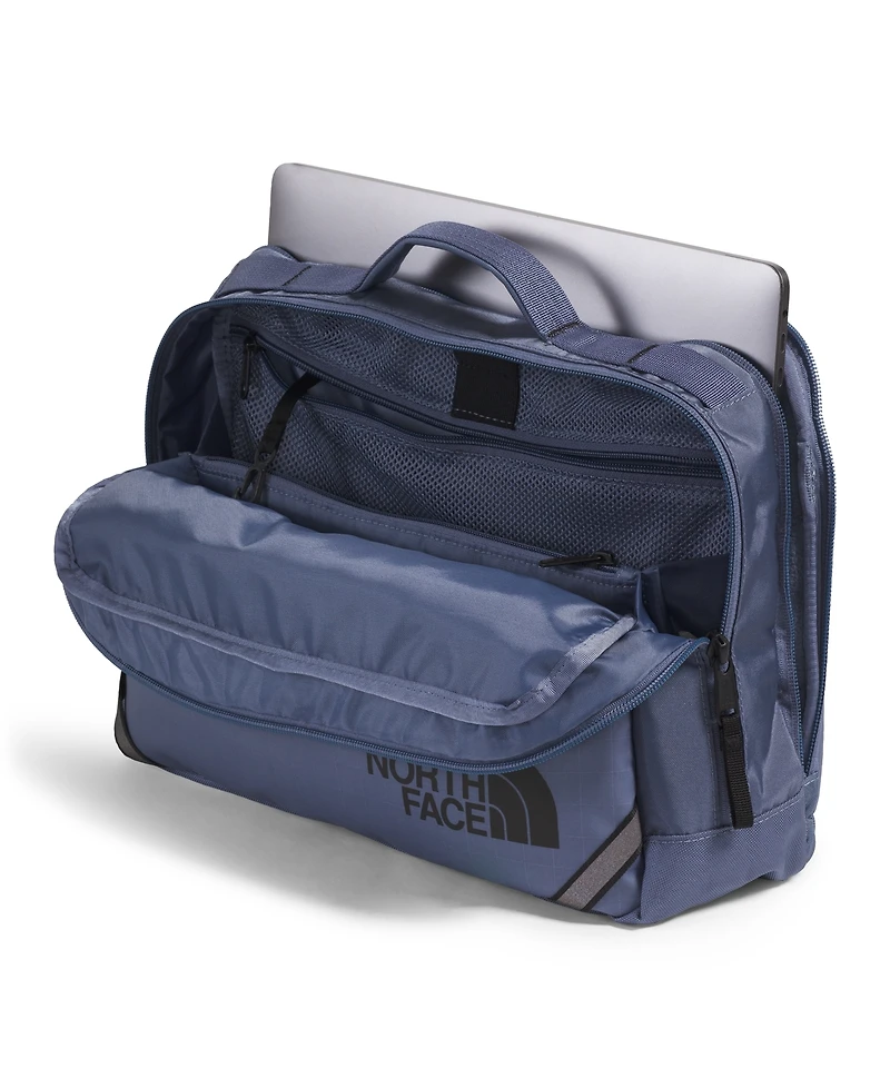 The North Face Men's Base Camp Voyager Sling Bag