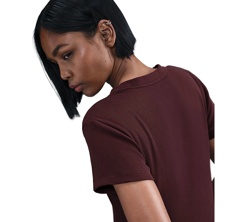 Nike Sportswear Women's Tight Ribbed Short Sleeve T-Shirt