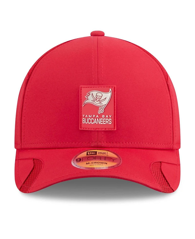 New Era Big Boys and Girls Red Tampa Bay Buccaneers 2025 Sideline M-crown 9FORTY Adjustable Hat