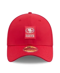 New Era Men's Scarlet San Francisco 49ers 2025 Sideline 39THIRTY Flex Hat