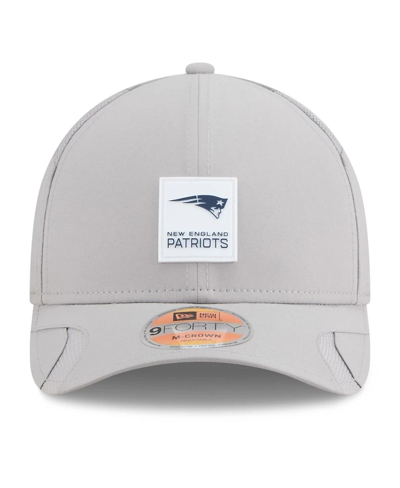 New Era Men's Gray New England Patriots 2025 Sideline M-crown 9FORTY Adjustable Hat