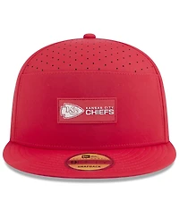 New Era Men's Red Kansas City Chiefs 2025 Sideline Split Panel 9FIFTY Snapback Hat