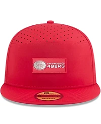 New Era Men's Scarlet San Francisco 49ers 2025 Sideline Throwback Split Panel 9FIFTY Snapback Hat