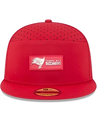 New Era Men's Red Tampa Bay Buccaneers 2025 Sideline Split Panel 9FIFTY Snapback Hat