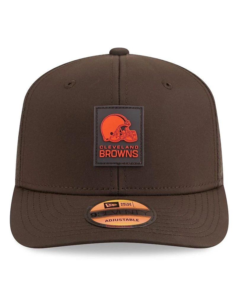 New Era Men's Brown Cleveland Browns 2025 Sideline 9SEVENTY Trucker Adjustable Hat