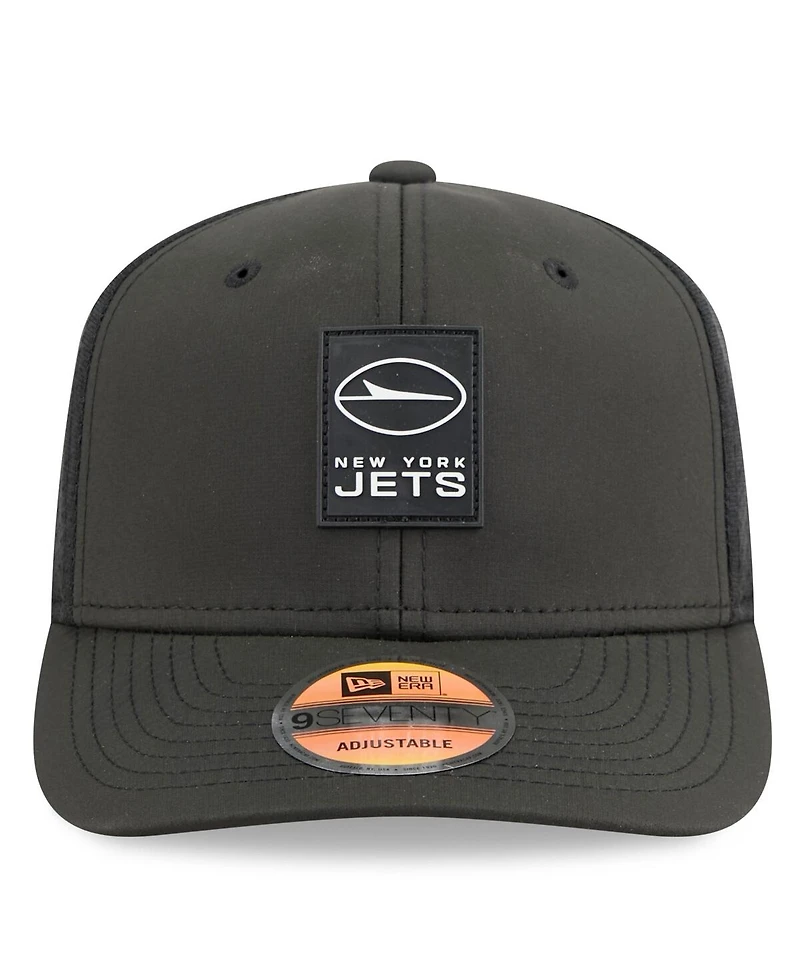 New Era Men's New York Jets 2025 Sideline 9SEVENTY Trucker Adjustable Hat