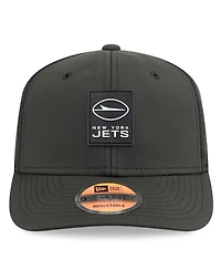 New Era Men's New York Jets 2025 Sideline 9SEVENTY Trucker Adjustable Hat