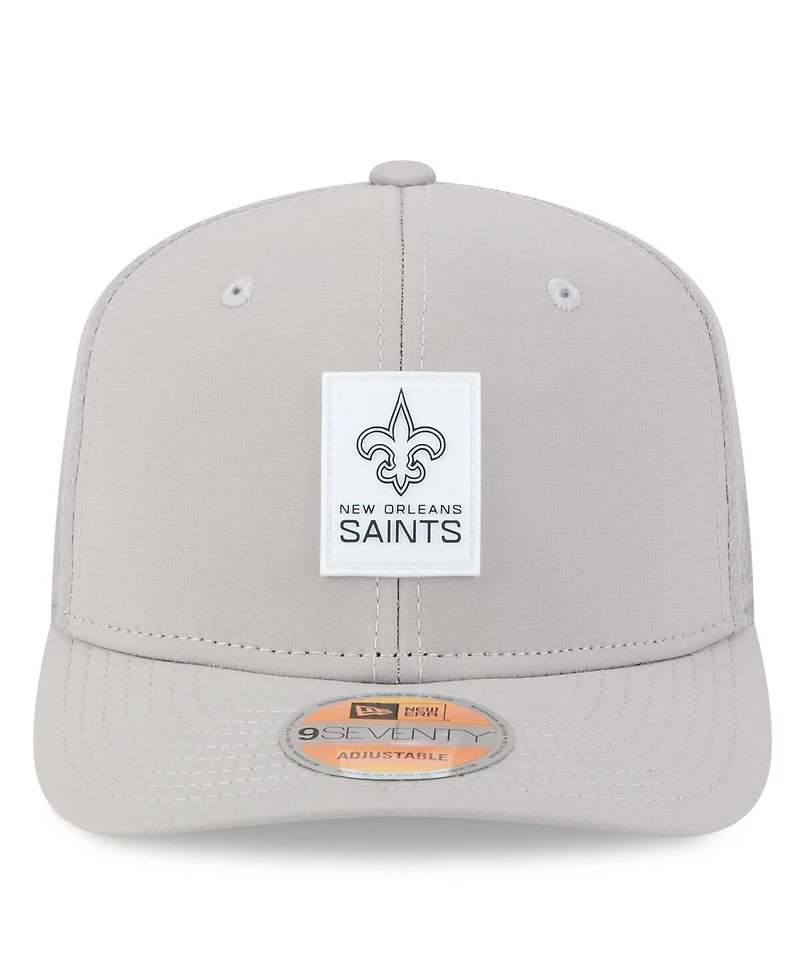New Era Men's Gray New Orleans Saints 2025 Sideline 9SEVENTY Adjustable Trucker Hat