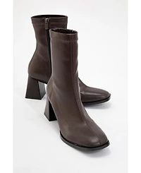 Prologue Shoes Plesa Chunky Heel Boot (Women)