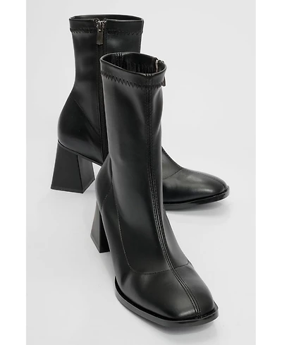 Prologue Shoes Plesa Chunky Heel Boot (Women)