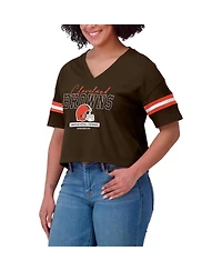 Wear by Erin Andrews Women's Brown Cleveland Browns Color Block Boxy Modest Crop V-Neck T-Shirt