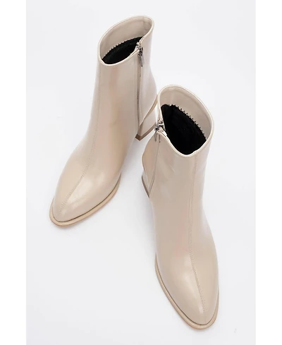 Prologue Shoes Maura Block Heel Boot (Women)