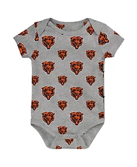 Outerstuff Newborn 3-Piece Chicago Bears Little Tike Bodysuit Set