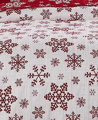 Greenland Home Fashions Snowflakes Jacquard Woven Reversible Holiday Throw, 50" x 60"