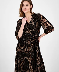 Robbie Bee Women's Printed V-Neck Maxi Dress