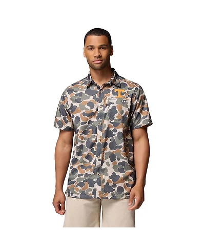Columbia Men's Camo Tennessee Volunteers Super Slack Tide Omni-Wick Button-Up Shirt