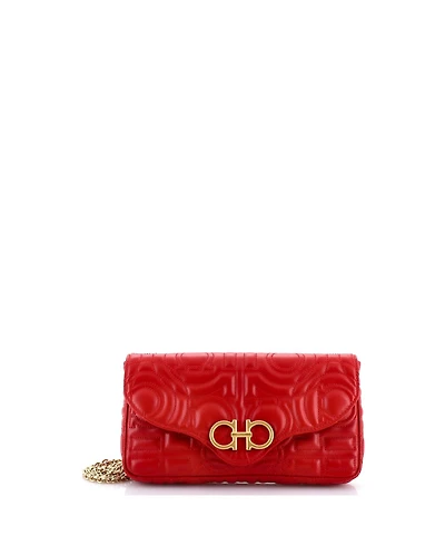Pre-Owned Salvatore Ferragamo Mini Gancini Chain Wallet Gancini Quilted Leather