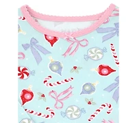 Max & Olivia 12M-5T Girls 3-Piece Snug Fit Holiday Long Sleeve T-Shirt, Pants and Socks Pajama Set