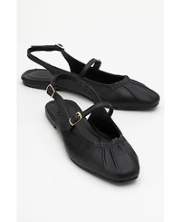 Forever & Always Shoes Britney Leather Closed-Toe Sandal (Women)
