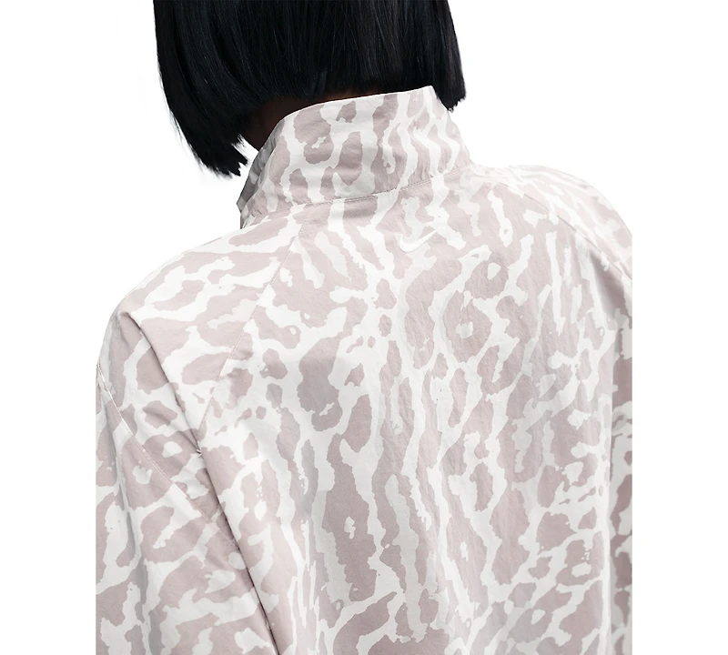 Nike Women's Long Sleeve Jacket