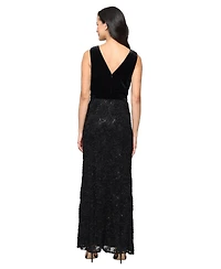 Alex Evenings Women's Sleeveless V-Neck Dress