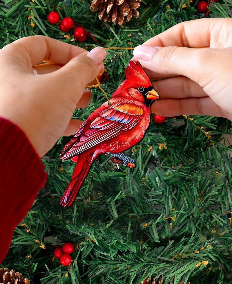 Designocracy Red Cardinals Wood Ornaments, Set of 3