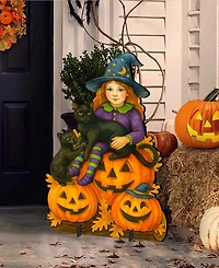 Designocracy Halloween Witch Outdoor Garden Decor