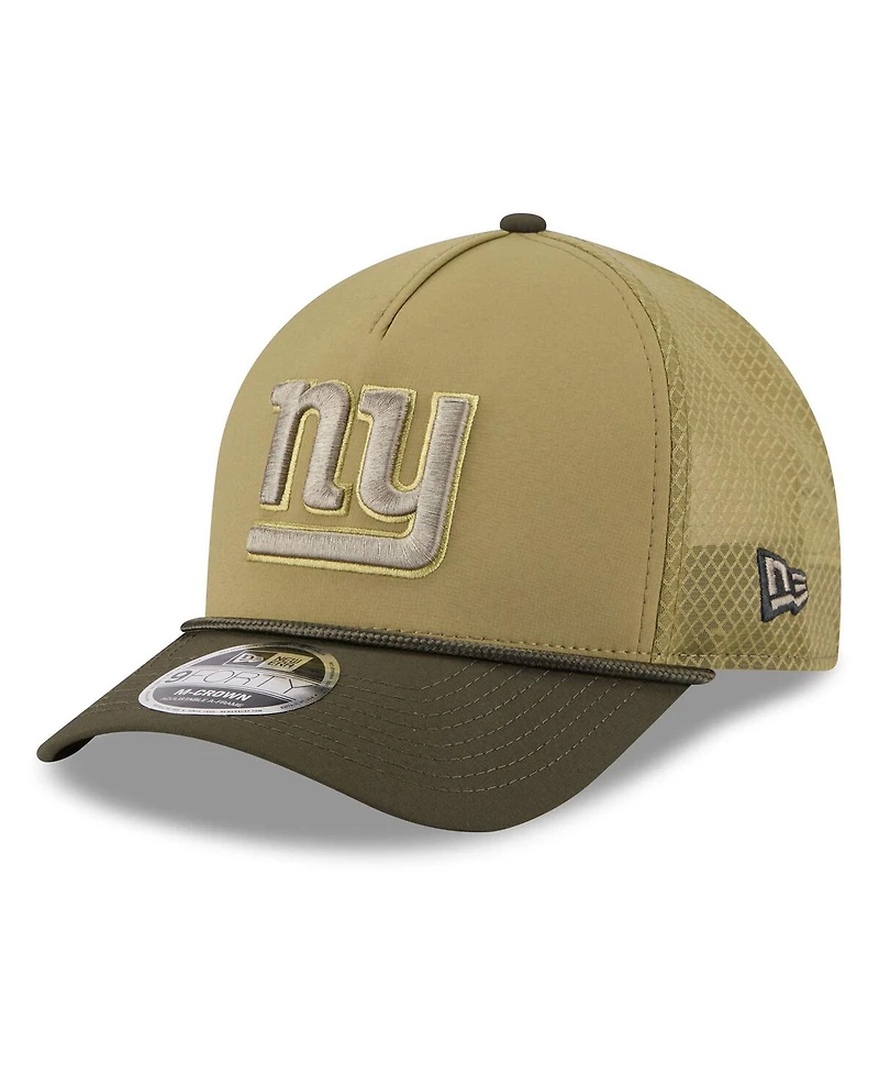 New Era Men's Green New York Giants 2025 Salute to Service 9FORTY A-Frame M-Crown Adjustable Hat