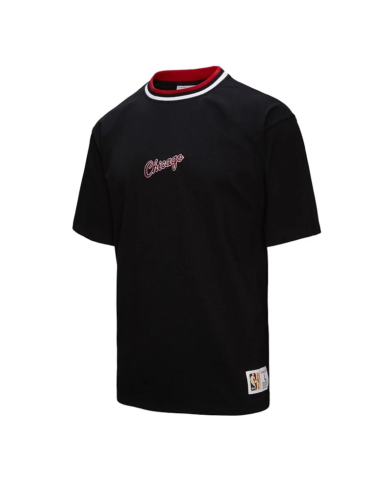Mitchell & Ness Men's and Women's Black Chicago Bulls Playmaker Logo T-Shirt