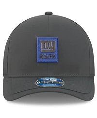 New Era Men's Charcoal New York Giants 2025 Sideline Cold Weather 9FORTY M-Crown Adjustable Hat