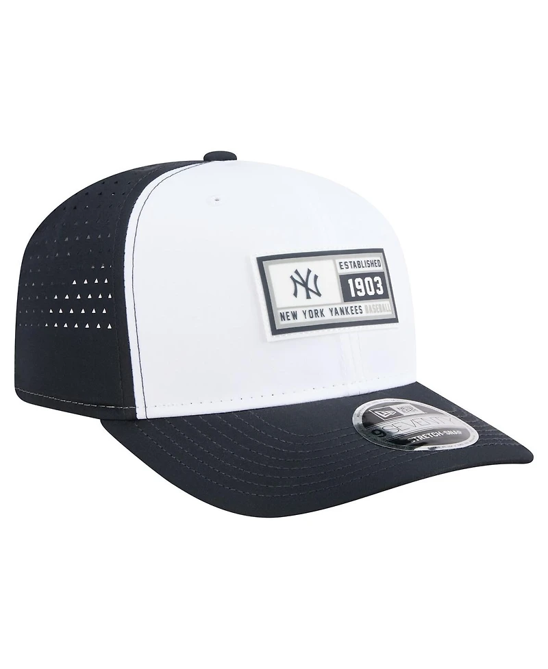New Era Men's White/Navy New York Yankees Established Patch 9SEVENTY Adjustable Hat