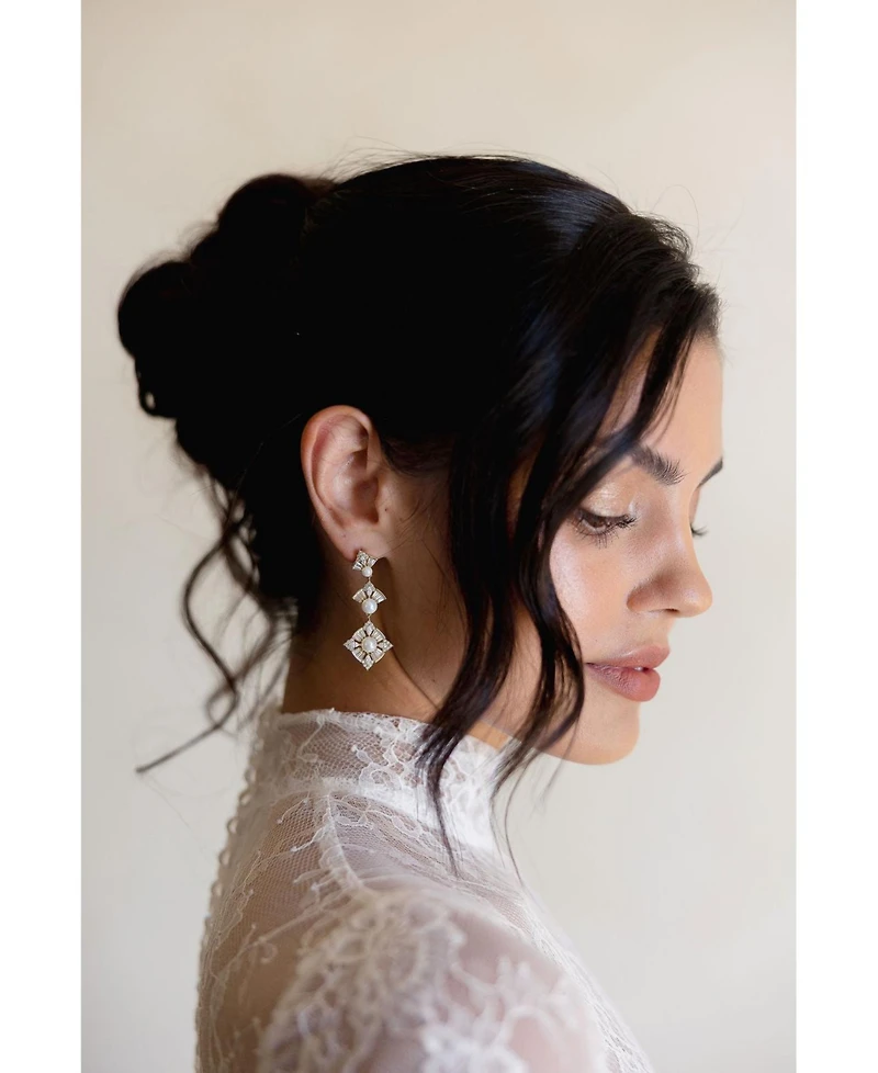 Untamed Petals Margaux Pearl Drop Earrings
