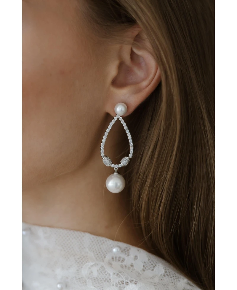 Untamed Petals Muse Pearl Drop Earrings
